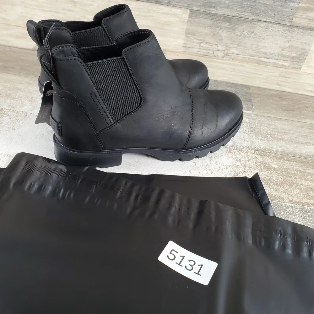 Sorel Emelie III Womens Chelsea Boot Sz 6.5 Black Waterproof Elastic Side Panels